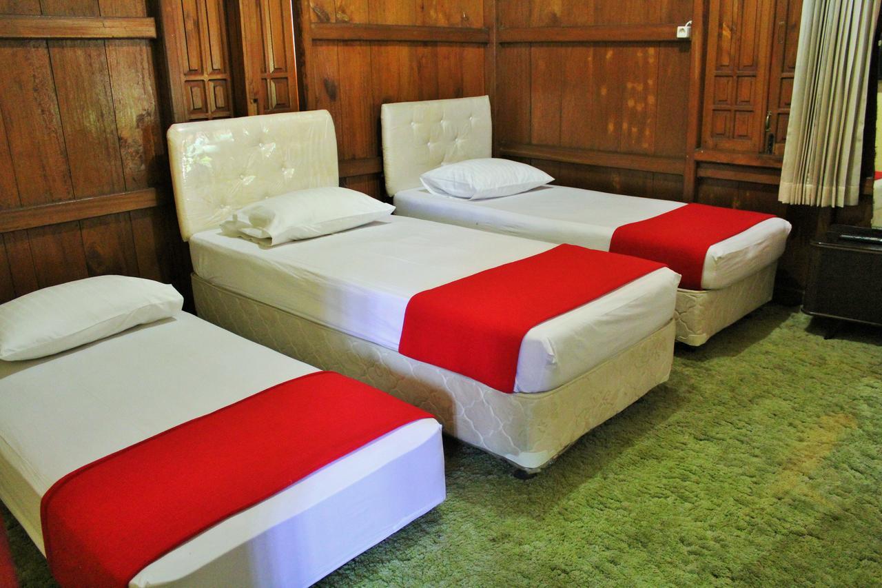 Reddoorz Hostel @ Dago 2 Bandung Exterior photo